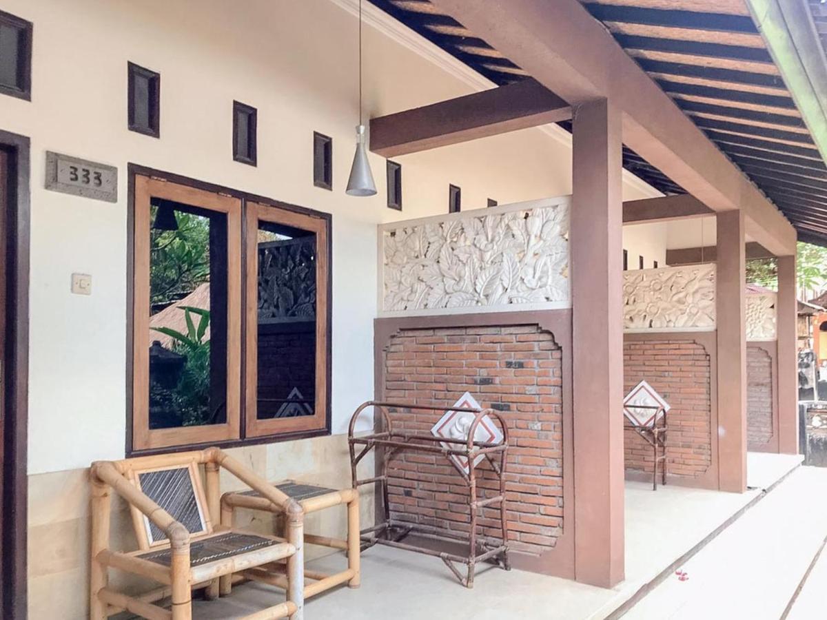 Oka Homestay Mitra Reddoorz Mataram Exterior photo